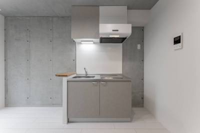 シンプルですが、便利なカウンター付きキッチンです。