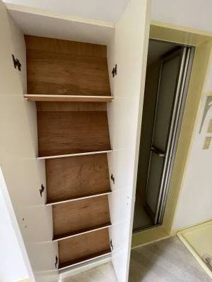 シューズボックスにすっきり収納できます