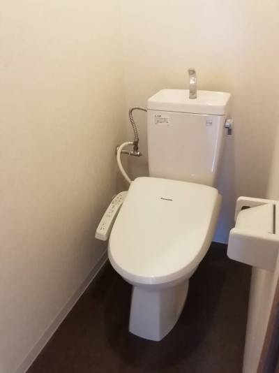 温水洗浄便座ついてます