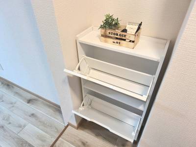 新品シューズボック付けました