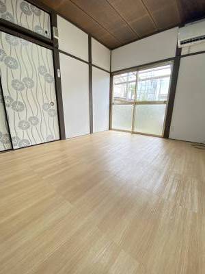 １階　６畳