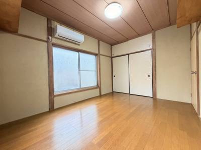 2階 洋室6畳