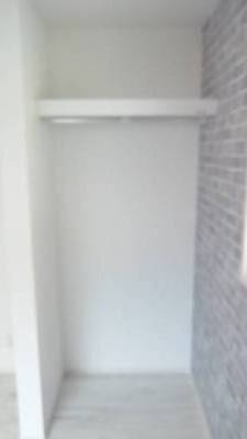 オープンクローゼットは収納力たっぷりです