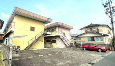 外観です☆現在外壁塗装工事中♪