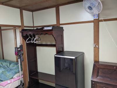 ダイソンの掃除機が付いています。