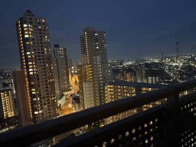 ベランダからの都会的な夜景に
うっとり〜
