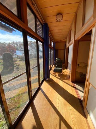 1階の廊下部分。日当たりが良いです