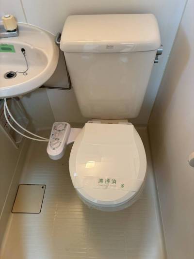 温水洗浄便座付きです