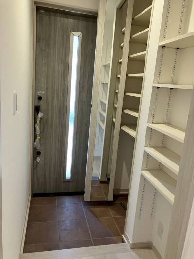 下駄箱と可動棚