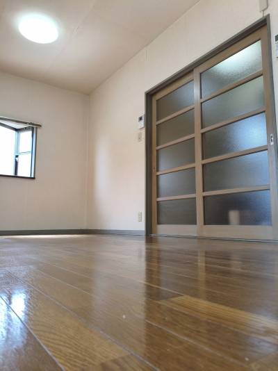 リビングとキッチンが
戸で仕切れます