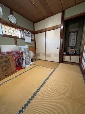 2階6畳和室です。