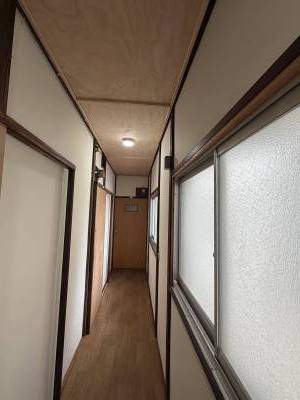 ２F共用廊下