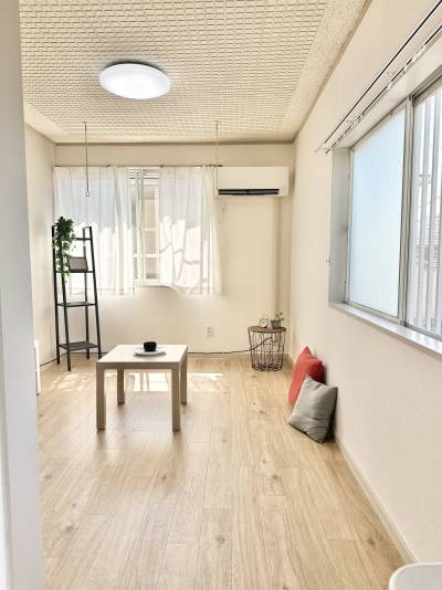 ２階の角部屋ですので、風通し、日当たり共に良好です♪