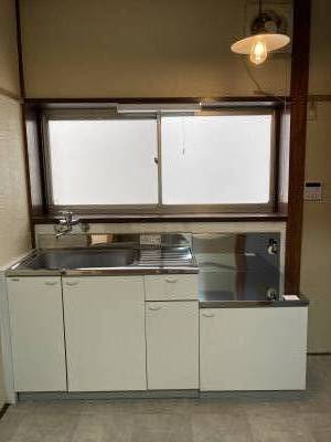 新品のキッチンです！