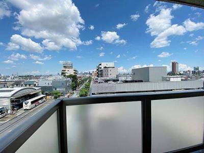 居室からの眺めは最上階且つ遮る建物等ありません。