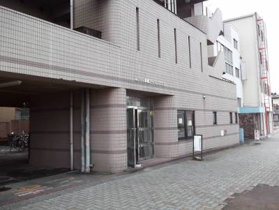 オートロック、防犯カメラ、管理人日勤