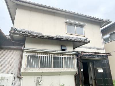 閑静な住宅街にある一軒家です！
