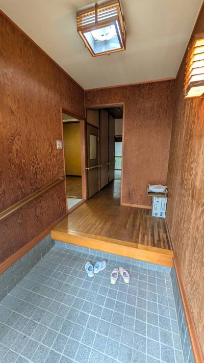 玄関
ゆとりのある玄関で毎日の出入りも快適