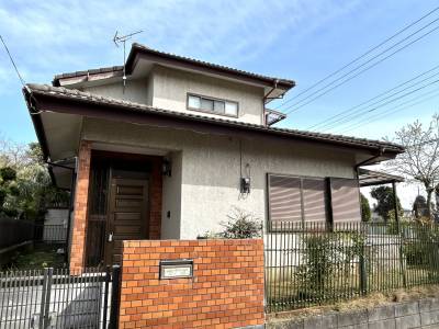 前面に建物なく陽当り良好で冬でも暖かいゆったり戸建