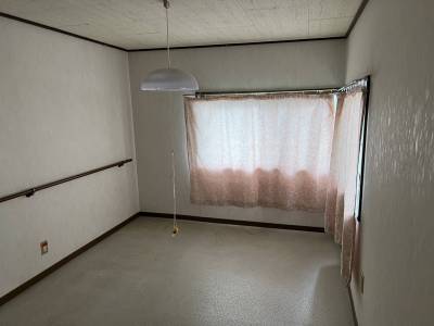 玄関脇の小部屋