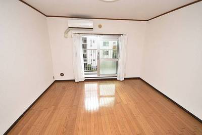 洋室8帖