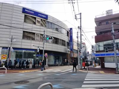 みずほ銀行、りそな銀行、三菱UFJ銀行のATMなど