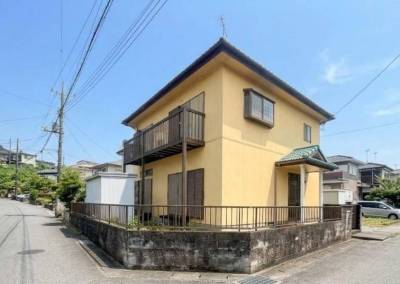 開放感のある角地物件！前道も広く、落ち着いた住環境です