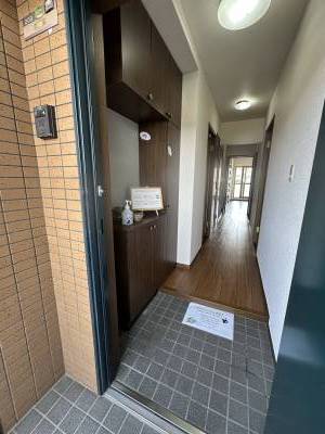 シューズBOXと廊下