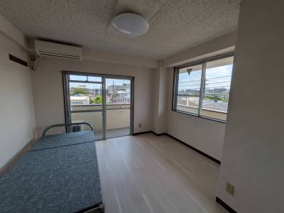 部屋全体（2面バルコニー）