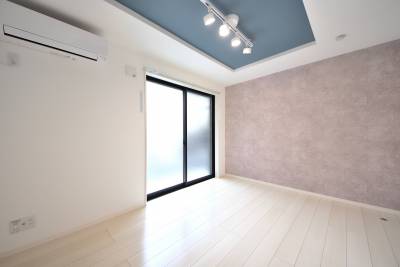 （参考）別部屋の写真です。実際のお部屋と左右対称になります