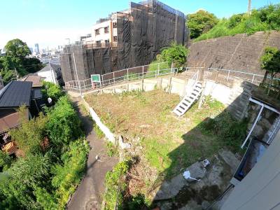 庭はバーベキューなど自由に楽しめます