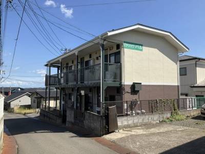 気持ちが落ち着くアースカラーの外観です！