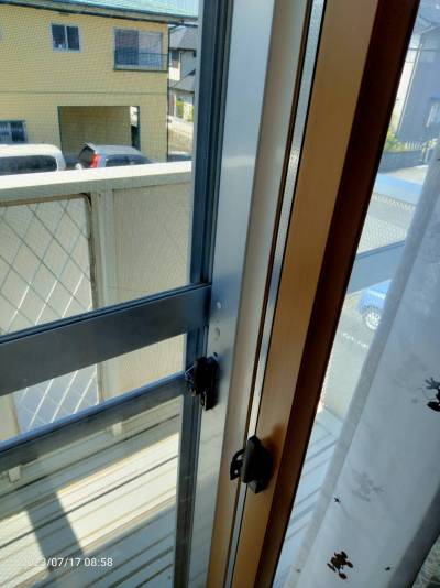 窓は、通常のシングルガラスの他に、
内窓のペアガラスを完備！