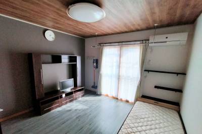 テレビ台は、約30万くらいの物に変更済(写真は、旧タイプ)