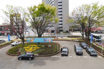 西武新宿線小平駅前。
西友があります。