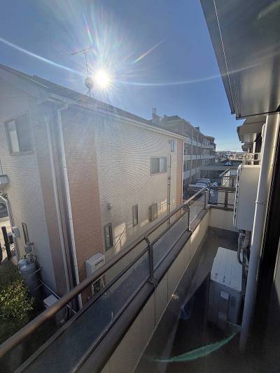 LDにも洋室からもベランダに行けます