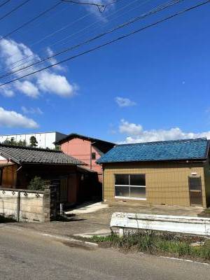同一敷地内に2軒の家が！