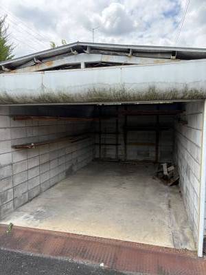 屋根付き駐車場