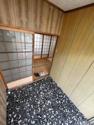 玄関も広々！