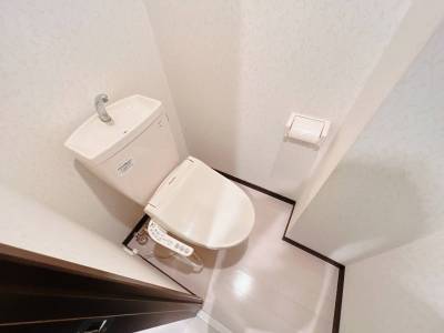 １０１の写真ですが、３階３０１も同様です