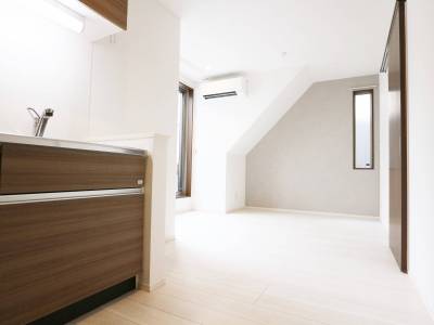 カウンターキッチン 広いシンクにビルトインの2口ガスコンロ♪