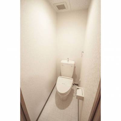 温水洗浄便座付トイレ