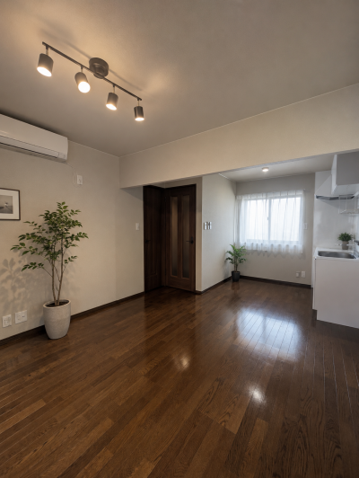 隣部屋まで広がり採光も良好！エアコン付きです！