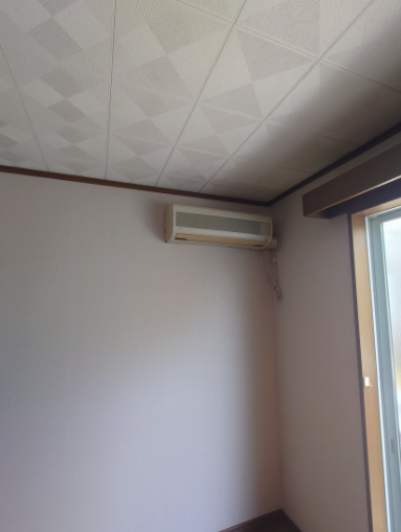 エアコン付きで快適な室内