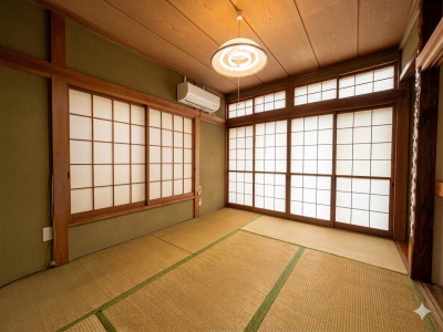 伝統と現代が調和する、凛とした空気を楽しむ和室！