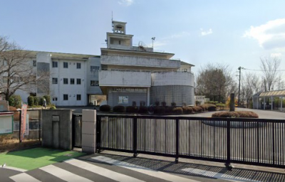 徒歩圏内に小学校があります！