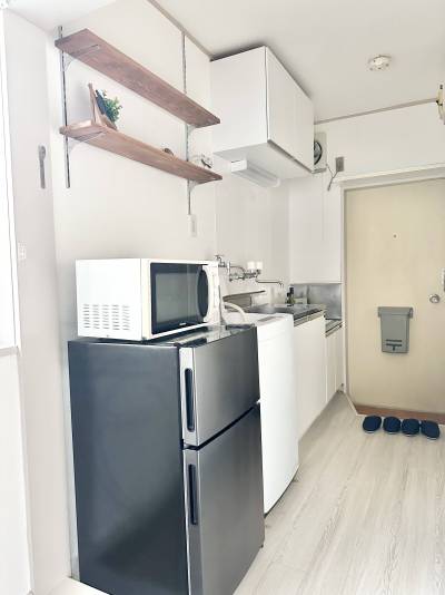 お部屋からキッチンを見た様子