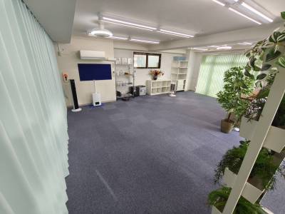 全自動エアコン90型　天井サーキュレーター　カーテン間仕切