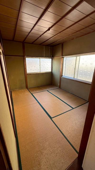 2階の部屋はどちらも日当たり良い！
