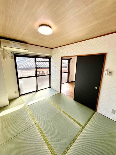6畳和室。畳表替え・クロス、襖新規交換